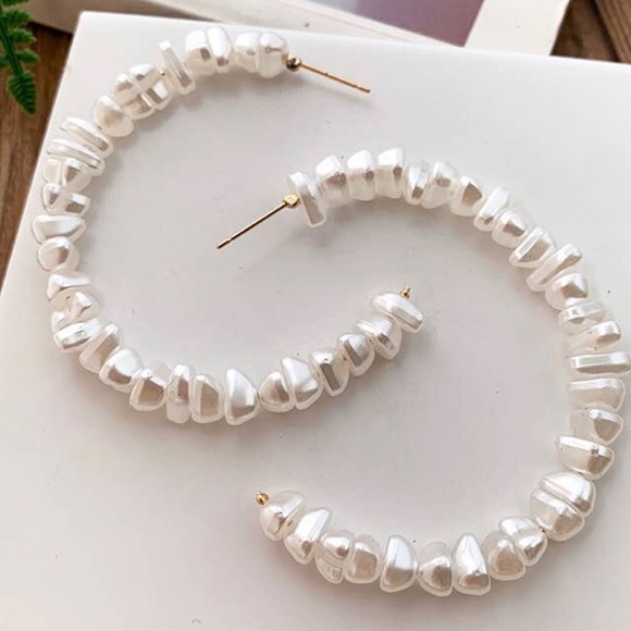 Threaded Pearl Hoops - Picture 1 of 1
